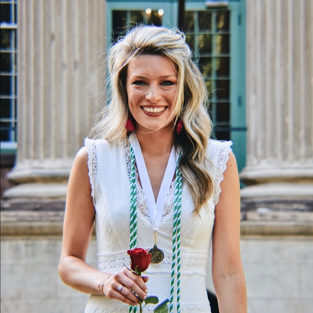 Meet your Posher, Emily